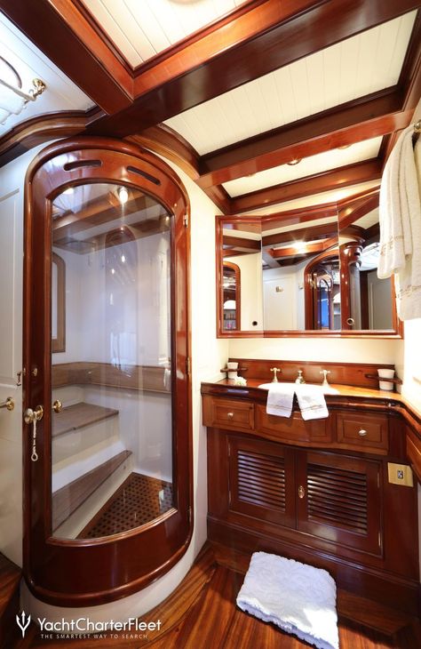 ALEJANDRA Yacht Photos - Mefasa Yacht Photos, Boat Interior Design, Sailboat Interior, Boat Interiors, Yacht Interior Design, Super Yacht, Boat Decor, Classic Yachts, Yacht Interior