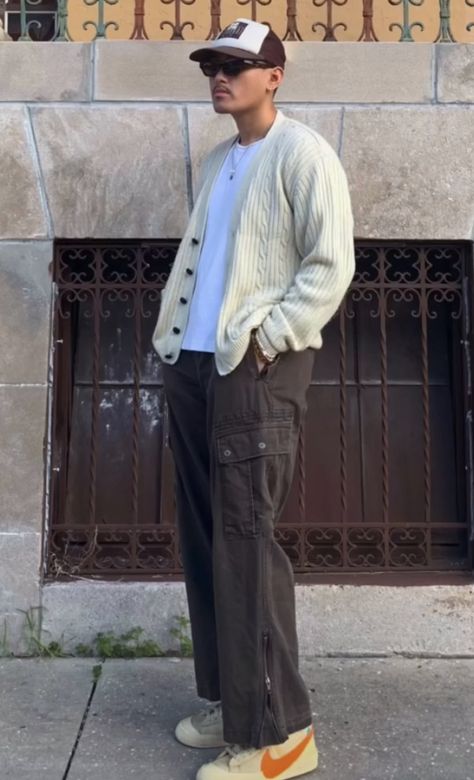 Male Cardigan Outfit Aesthetic, Men In Cardigans Aesthetic, Thrifted Outfits Aesthetic Men, Vintage Cardigan Outfit Men, Cream Cardigan Outfit Men, Guy Cardigan Outfits, Beige Cardigan Outfit Men, Men Cardigan Outfit Aesthetic, White Cardigan Outfit Men