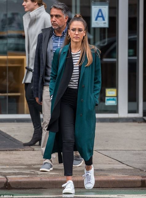 Nail Jessica's off-duty style in her platform Adidas trainers #DailyMail  Click 'Visit' to buy now Jessica Alba Outfit, Jessica Alba Style, Coat Outfit, Mode Casual, Style Winter, Winter Dress, Instagram Model, Jessica Alba, Looks Chic