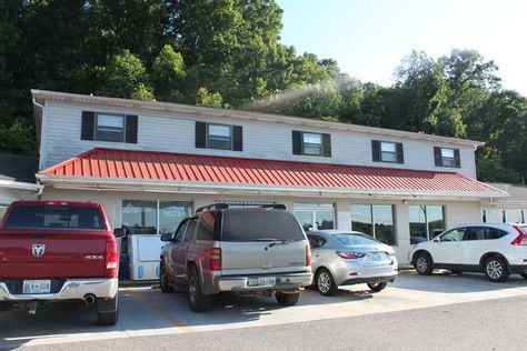 How one of Tennessee's best restaurants wound up in a gas station