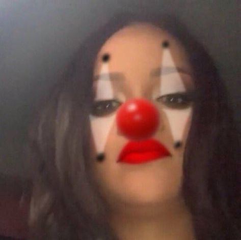 #clownmemes #clownreactionpics #clowns #clownary #memes #reactionpics Rihanna Meme, Meme Reaction, Halloween Memes, Bad Gal, Clown Makeup, Funny Meme, Reaction Pictures, Funny Moments, Rihanna