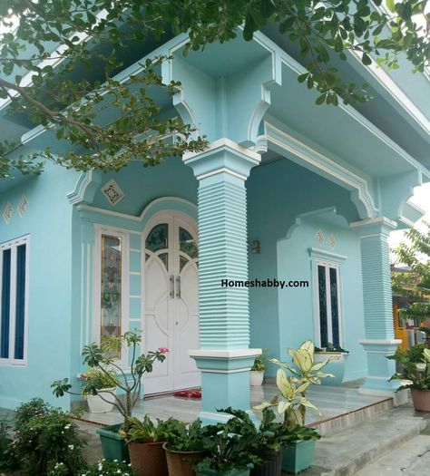 Bisa Di Contoh Kombinasi Warna Cat Rumah Nuansa Biru yang Menenangkan ~ Homeshabby.com : Design Home Plans, Home Decorating and Interior Design Turquoise House, House Paint Design, Bedroom Ideas For Small Rooms Diy, Room Color Combination, Exterior House Colors Combinations, Summer House Garden, Pop Ceiling Design, Pintura Exterior, Living Room Decor Colors