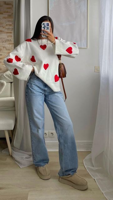 Nina herman on Instagram: "Ootd 🥶 #primark #winteroutfit #ootd #outfitinspiration #ootdinspo #grwm" Pull Over Outfits, Heart Sweater Outfit, 2023 Ootd, Pinterest Wardrobe, Valentines Outfit, Heart Sweater, Valentines Outfits, Preppy Outfit, Cozy Outfit