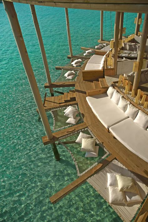 Beach Resort Design, Kampar, Floating Architecture, Luxury Beach Resorts, Resort Architecture, Maldives Resort, Resort Design, Mind Body And Spirit, Luxury Accommodation