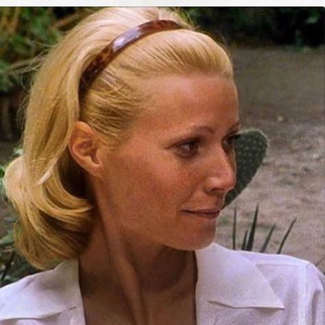 Rewatched talented mr.ripley this weekend... loved @gwynethpaltrow classic tortoise headband #easeandelegance Gwyneth Paltrow Hair, The Talented Mr Ripley, Talented Mr Ripley, Mr Ripley, Headbands For Short Hair, Vogue Australia, Gwyneth Paltrow, Mode Inspo, 가을 패션