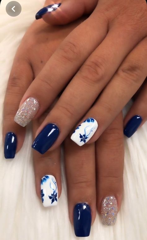 Blue Navy Nails Designs, Navy Blue Nails Short, Dark Blue Gel Nails, Navy Nails Design, Winter Manicures, Blue Gel Nails, Navy Nails, Navy Blue Nails, Nice Nails