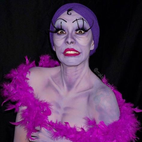 Yzma Makeup, Yzma Costume Makeup, Yzma Halloween Costume, Yzma Costume Diy, Yzma Costume, Kronk And Yzma Costume Lab, Yzma Makeup Tutorial, Emporers New Groove Costumes, Yzma Emperors New Groove Costume