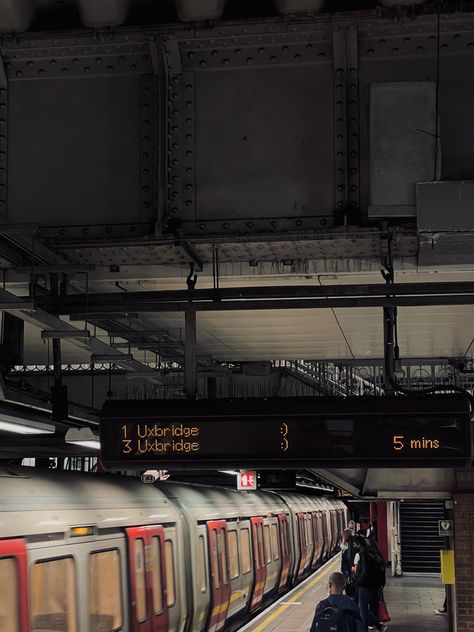 Underground, London, Public transportation, public transport, busy, city life Public Transportation Aesthetic, Busy City Aesthetic, Busy Life Aesthetic, Public Transport Aesthetic, Transport Aesthetic, Underground London, Background References, Free Vibes, Aesthetic London