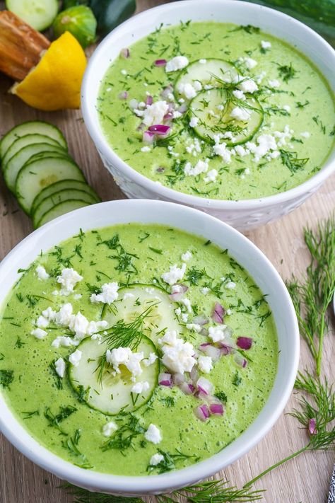 Sup Sayur, Cold Soup Recipes, Cucumber Soup, Salad Tomato, Cucumber Diet, Chilled Soup, Summer Soup, Tomato Cucumber, Cold Soup