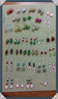 Christmas Earrings Diy, Diy Christmas Earrings, Christmas Jewelry Diy, Beaded Snowflake, Beaded Earrings Diy, Jewelry Making Earrings, Beaded Jewelry Tutorials, Earrings Diy, Earrings Inspiration