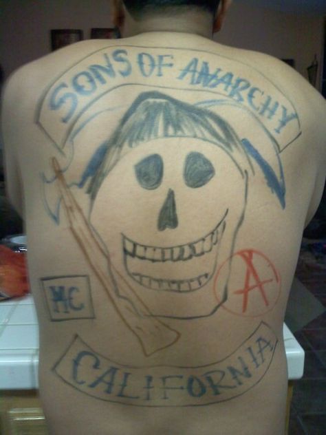 Best Sons of Anarchy Tattoo Ever Sons Of Anarchy Tattoo, Anarchy Tattoo, Sons Of Anarchy Samcro, Ig Highlights, Biker Love, Charlie Hunnam, Art Tattoos, Sons Of Anarchy, Parks And Recreation