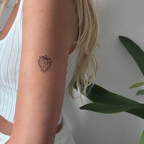 Small Tattoos Strawberry, Strawberry Line Tattoo, Fineline Strawberry Tattoo, Fine Line Strawberry Tattoo, Strawberry Tattoo Simple, Tiny Strawberry Tattoo, Red Strawberry Tattoo, Strawberry Heart Tattoo, Cute Strawberry Tattoo