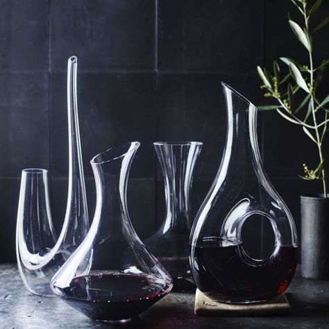 Malbec Wine, Classic Dinnerware, Wine Expert, Wine Selection, Wine Wednesday, Crystal Decanter, Bar Glassware, Glass Decanter, Wine And Dine