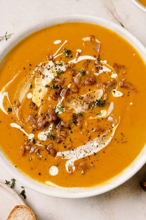 Roasted Butternut Squash Soup with Pancetta - Well Seasoned Studio Butternut Squash Soup With Sweet Potato, Rosemary Butternut Squash Soup, Roasted Butternut Soup Recipe, Roasted Butternut Soup, Roast Butternut Squash Soup, Pumpkin Butternut Squash Soup, Soup With Pancetta, Recipe Butternut Squash, Acorn Squash Soup