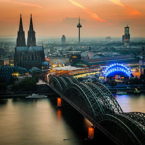 Cologne | Flickr - Photo Sharing! Germany Travel, Europa Park, Cities In Germany, Air Terjun, Cologne Germany, Voyage Europe, Destination Voyage, Most Beautiful Cities, Dream Destinations