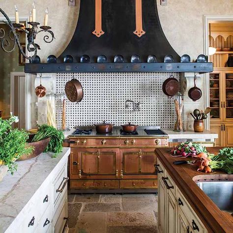 French Country Kitchen, French Kitchen, Southern Home, Kitchen Trends, Counter Tops, Beautiful Kitchens, Dream Home Design, Country Kitchen, Dream Kitchen