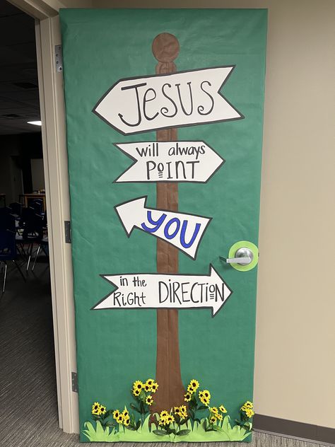 Christian Poster Board Ideas, Sabbath School Room Decor, Private Christian School Classroom, God Bulletin Board Ideas, Spiritual Bulletin Board Ideas, Bible Door Decorations Classroom, Bible Class Door Decorations, Kids Church Classroom Decor Room Ideas, Church Preschool Bulletin Boards