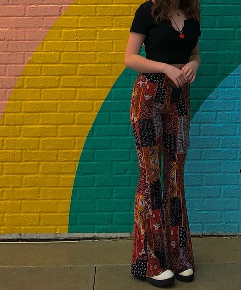 Hippie Outfits 70s, Looks Hippie, 70s Inspired Outfits, Outfits 70s, Mode Hippie, Estilo Indie, 70s Inspired Fashion, 70s Outfits, Desi Fashion Casual