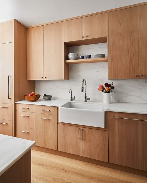 Pair natural wood and white Kitchens Scandinavian Style, Scandinavian Wood Kitchen, White Upper Wood Lower Cabinets, Frojered Kitchen, White Walnut Kitchen, 2025 Kitchen Trends, Kitchen With White Appliances, White And Oak Kitchen, White Scandinavian Kitchen