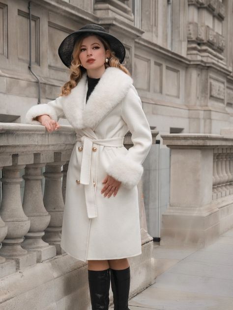 'An American in Paris' 100% Cashmere and Wool Coat with Faux Fur in Bianco An American In Paris, Moda Paris, Wool Trench Coat, Metal Flower, Flower Motif, Wool Blend Coat, Mode Hijab, Faux Fur Collar, Winter Coats Women