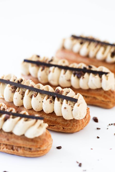 Coffee Eclairs – Beyond Our Sky Dolci Finger Food, Chocolate Covered Coffee Beans, Patisserie Fine, Eclair Recipe, Choux Pastry, French Desserts, Bake Desserts, Fancy Desserts, French Pastries