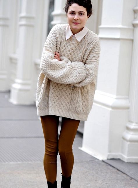 Oversized cable knitted sweaters, off-white loose Oversize  pullover sweaters, round neck cream cable knit jumper Fashion Things, Big Sweaters, Pullover Outfit, Sweater Outfit, Moda Chic, Hipster Outfits, Outfit Trends, Chunky Sweater, Inspiration Mode