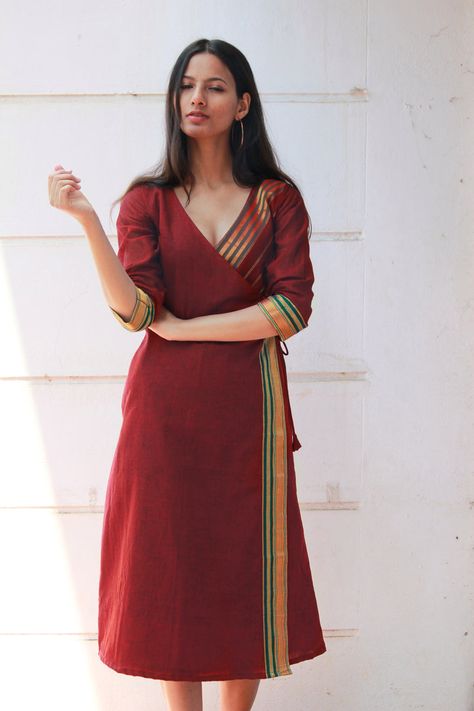 Kurta From Saree Designs Women, Saree Kurta Designs Women, Cotton Saree Kurti Designs, Saree Kurta Design, Silk Saree Kurti Designs, Kurta From Saree, Saree Kurti Design, Saree Dress Design Ideas, V Neck Kurti Design