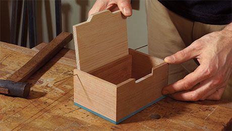 Hinges Diy, Wood Box Design, Wooden Hinges, Wooden Box Diy, Small Wood Box, Slide Box, Wooden Toy Boxes, Hidden Hinges, Small Hinges