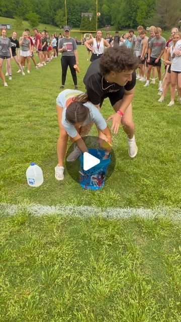 Field Day Games High School, Water Relay Race, Field Day Relay Races, Diy Field Day Games, Water Field Day Activities, Kids Water Games Outside, Field Games For Adults, Sports Day At Home Kids, Family Sports Day Games