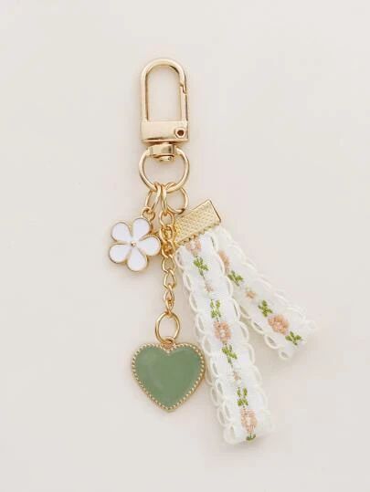 Purse Charms Diy, Diy Keyring, Keychain Craft, Heart Decor, Unique Keychains, Planner Charms, Heart Flower, Beaded Bag, Flower Bag