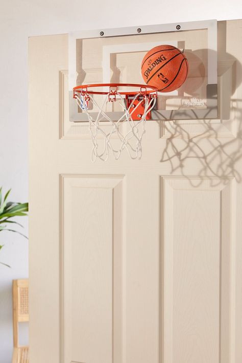 80s Bedroom Ideas, 80s Bedroom Furniture, Basketball Shorts Girls, 80s Bedroom, 80s Decor, Door Slam, Mini Basketball Hoop, Bola Basket, Mini Basketball