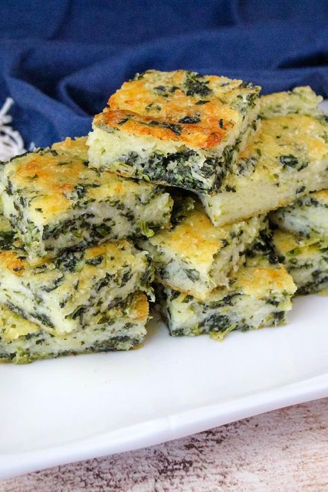 Spinach Cheese Bars Spinach Cheese Bars, Spinach Bars Recipe, Spinach Cheese Squares, Spinach Cheese Bread, Spinach Bars, Savory Bars, Spinach Squares Recipe, Cooked Spinach Recipes, Spinach Squares