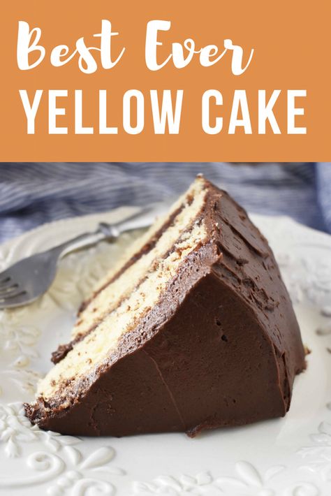 Yellow Butter Cake With Chocolate Icing, Super Moist Yellow Cake, Best Birthday Cake Recipe, Delight Dessert, Yellow Butter Cake, Cozy Food, Milk Chocolate Frosting, Modern Honey, Moist Yellow Cakes