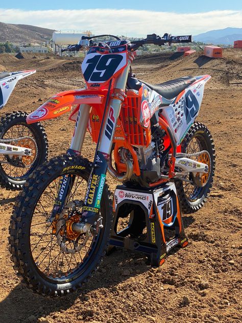 2021 KTM 450SX # 19 Ridden by Justin Bogle Ktm Enduro Motocross, Motocross Photography, Ktm 85 Sx, Ktm Enduro, Ktm Dirt Bikes, Ktm Motocross, Ktm 85, Pit Bikes, Enduro Motocross