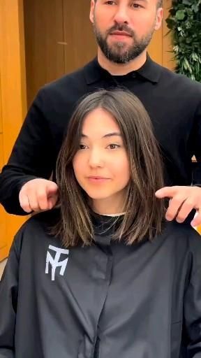 Big Cheeks Haircut, Big Cheeks, Hottest Haircuts, Edgy Hairstyles, Short Hair Cut, French Bob, Grey Hair Inspiration, Viral Reels, Shot Hair Styles