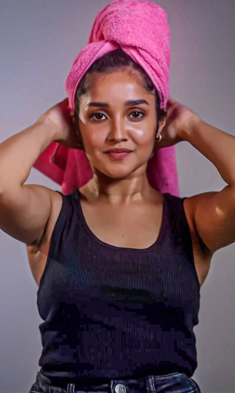 Anika Surendran, Anikha Surendran, Gym Dress, Cool Gadgets For Men, Punch In The Face, Actress Pics, Bollywood Girls, Indian Actress Hot Pics, Beautiful Smile Women