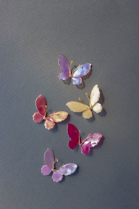 #DIY #crafts #jewelry #findings #supplies #charms #butterfly Nail Polish Art Crafts, Nail Polish Flowers, Diy Wire Jewelry Rings, Nail Polish Crafts, Sweet Jewelry, Fairy Jewelry, Handmade Jewelry Tutorials, Diy Resin Crafts, Crafts Jewelry