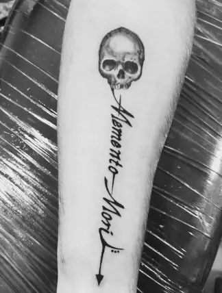 71 Memento Mori Tattoo Ideas- Embracing Mortality as a Source of Strength - Psycho Tats Memento Mori Traditional Tattoo, Memento Mori Tattoos, Memento Mori Tattoo Men, Momento Vivere Tattoo, Memento Mori Aesthetic, Momento Mori Tattoo, Memento Mori Tattoo Ideas, Mori Tattoo, Vertical Tattoo