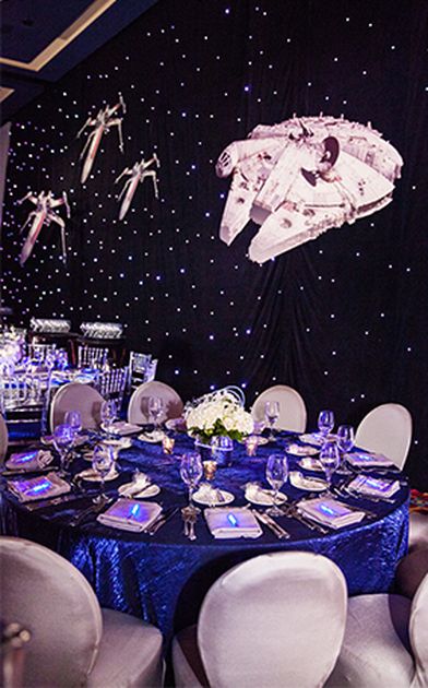 Wedding Ideas Disney, Star Wars Wedding Theme, Nerd Wedding, Geeky Wedding, Nerdy Wedding, Disney Inspired Wedding, Geek Wedding, Disney Weddings, Star Wars Birthday Party