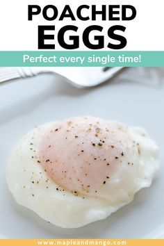 Poach Eggs Easy, Pouched Eggs Easy, Poached Eggs How To Easy, How To Poach An Egg Easy, Poached Eggs How To, Poached Egg Recipes, Eggs Dishes, Peppered Steak, Easy Poached Eggs