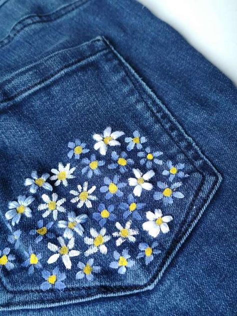 How to Embroider On Blue Jeans – Needle Work Embroidery On Jeans, Senior Painted Jeans, Custom Jeans Diy, Jeans Embroidery, Painted Clothes Diy, Flower Jeans, Clothes Embroidery Diy, Look Jean, Paint Shirts