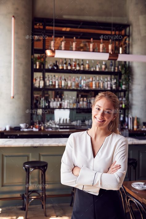 Photography Poses In Restaurant, Bartender Branding Photos, Restaurant Headshots, Restaurant Owner Photography, Restaurant Staff Photography, Restaurant Branding Photography, Bar Owner Aesthetic, Cafe Owner Aesthetic, Restaurant Owner Aesthetic