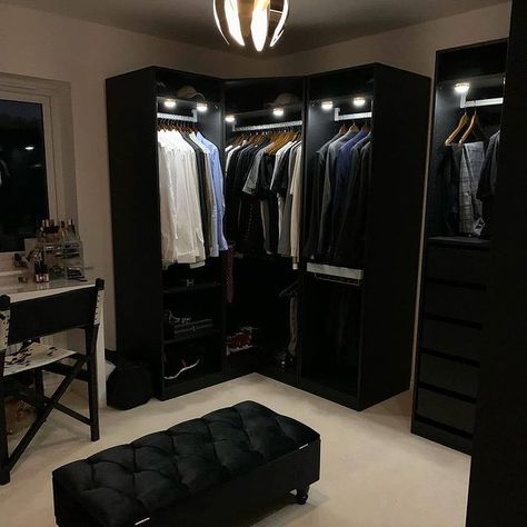 Mens Dressing Room Ideas, Small Bedroom Ideas For Men Modern, Wardrobe Ideas For Small Spaces, Black Room Ideas For Men, Modern Room Ideas For Men, Room Ideas Aesthetic Men, Men’s Room, Mens Room Ideas, Bedroom Inspirations Men