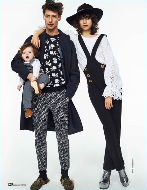 Jonas Mason is a Family Man of Style for Madame Figaro Cover Story Family Fashion Editorial, Cool Family Photoshoot, Family Fashion Photography, Editorial Photography Family, Photography Family Ideas, Cool Family Photo Ideas, Galactik Football, Family Editorial, Studio Family Portraits