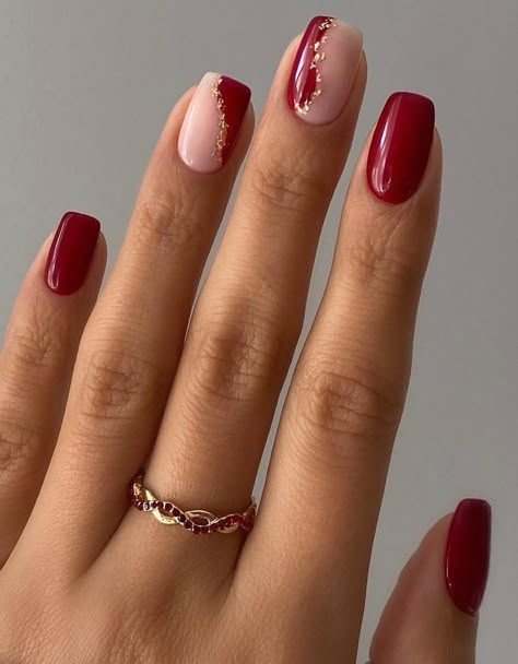 Red White And Gold Nails, Red And Gold Nails Ideas, Short Red Nails, Biab Nails, Red And Gold Nails, Red Gel Nails, Maroon Nails, Simple Gel Nails, Work Nails