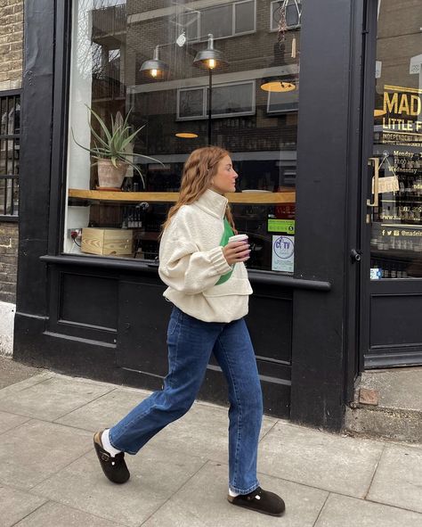 Chilly Day Outfit Spring, Socks And Birks Outfit, Clogs And Socks Outfit, Farmers Market Outfit Spring, Birkenstock Mules Outfit, Chilly Spring Outfits Casual, Birkenstock Outfit Women, Chilly Spring Outfits, Clogs With Socks Outfit