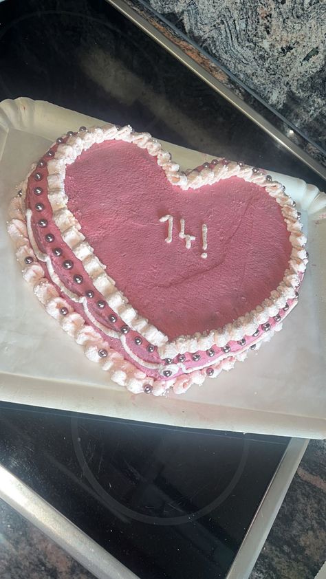 cake 14 birthday Cake 14th Birthday Girl, Cake Ideas For 14th Birthday Girl, Cake For 14th Birthday Girl, Birthday Cake For 14th Birthday Girl, Birthday Cake 14th Girl, 14th Bday Cake, Bday Aesthetic, 14th Birthday Cakes, Birthday Inspo