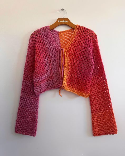 SUMMER SKIES 🏝️🌅🍹 This is the last summer cardigan and I wanted to try making a hexagon cardigan with long sleeves. Naming this after the… | Instagram Hexagon Cardigan, Crochet Cardigan Free, Sunset Skies, Summer Skies, Baby Cardigan Pattern, Ombre Yarn, Crochet Baby Cardigan, Easy Crochet Baby, Crochet Hexagon