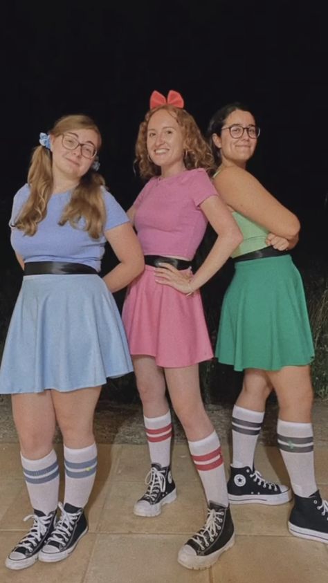 powerpuff girls costume diy Powerpuff Girls Costume Diy, Powerpuff Girls Diy, Power Puff Costume, Powerpuff Girls Halloween Costume, Power Girl Costume, Diy Girls Costumes, Bubble Costume, Powerpuff Girls Costume, Cute Group Halloween Costumes