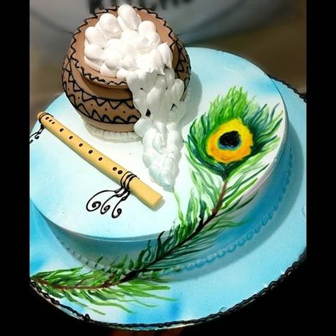 Easy Birthday Cake Recipes, Festival Cake, Krishna Birthday, Fruit Birthday Cake, Peacock Cake, Happy Krishna Janmashtami, Cake Decorating Books, Happy Krishna, Earth Poster